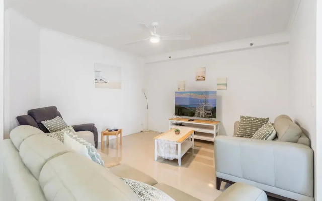 The Meriton on Main Beach