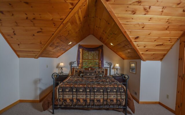 Bear Necessity 4 Bedroom House