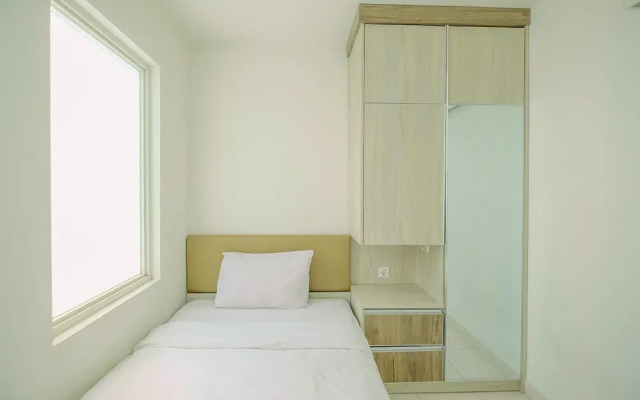 Homey And Comfy 2Br Sentul Tower Apartment