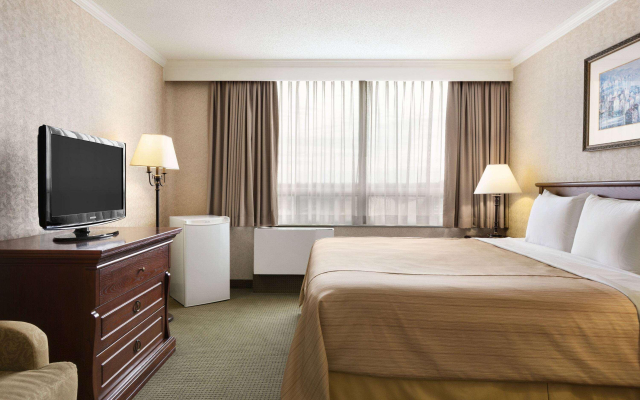 Days Inn by Wyndham Ottawa West