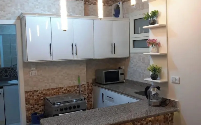 3-bed 2-bath Sleeps 7 With Free Parking