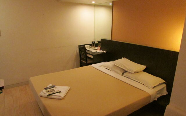 Hotel Mourya Residency