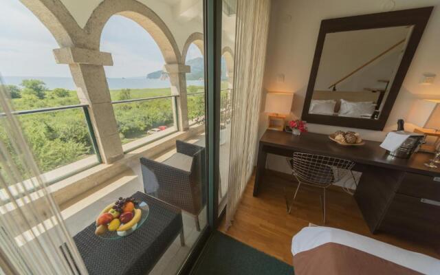 MonteBay villa