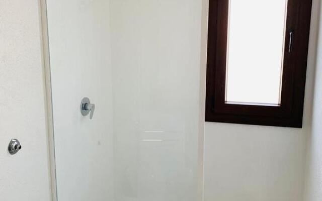 Luxar room