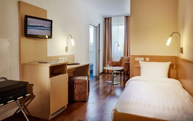 Hotel Imperial Dusseldorf, Sure Collection by BW