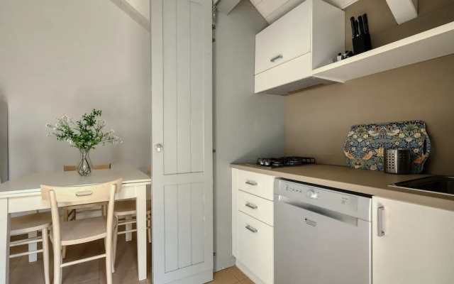 JOIVY Cosy 1BR flat near Sempione Park