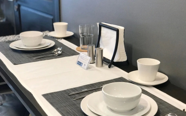 Stay in Style The Heart of Nimman R306AB