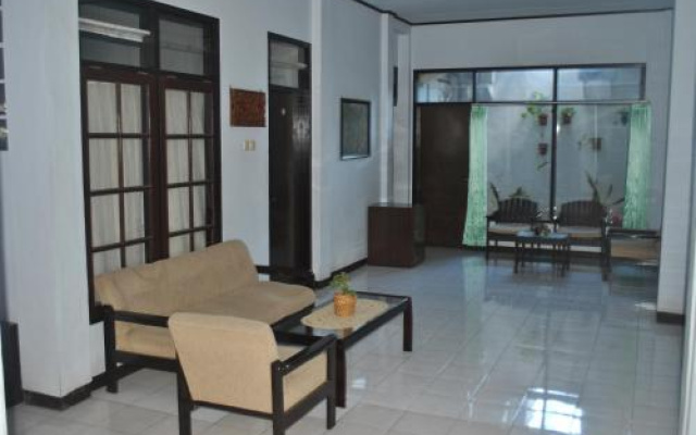 Kurnia Jaya Hotel