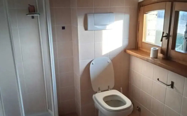 Nice Apartment With Pool and Beautiful Garden