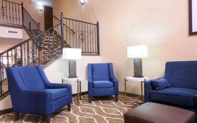 Comfort Inn & Suites Leeds I-20