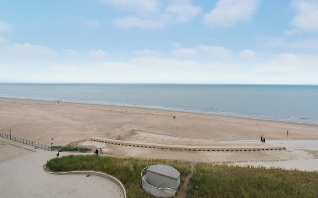 Apartment by the sea in Middelkerke