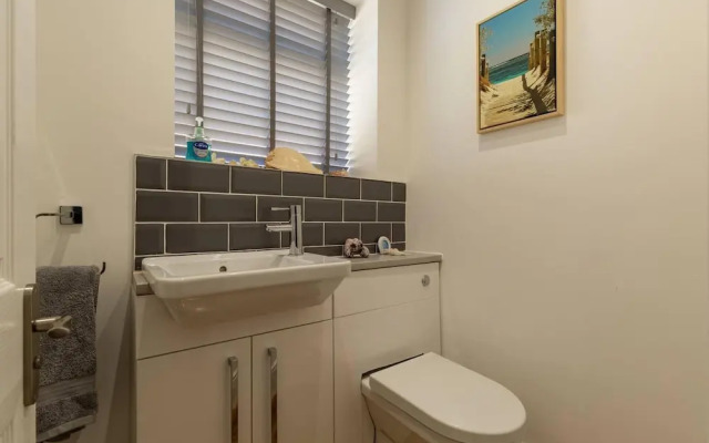 Inviting 1-bed Apartment in Lytham Saint Annes