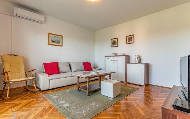 Stunning Home in Medulin With Wifi and 2 Bedrooms
