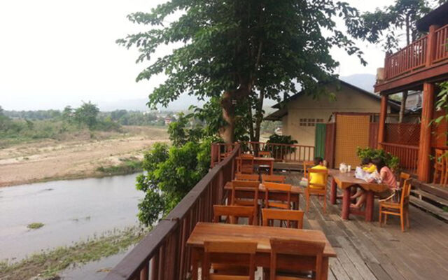Riverhouse Hotel - The Teak House