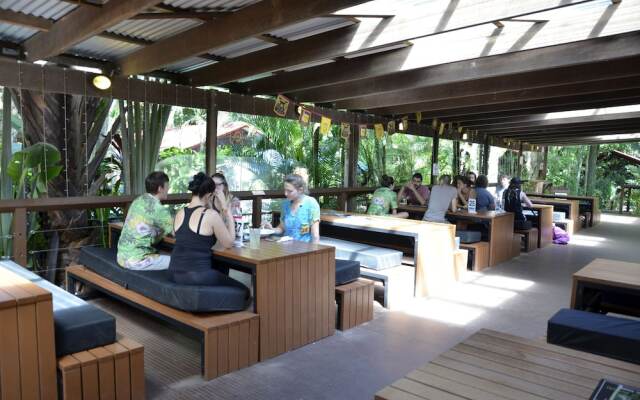 PKs Jungle Village - Hostel