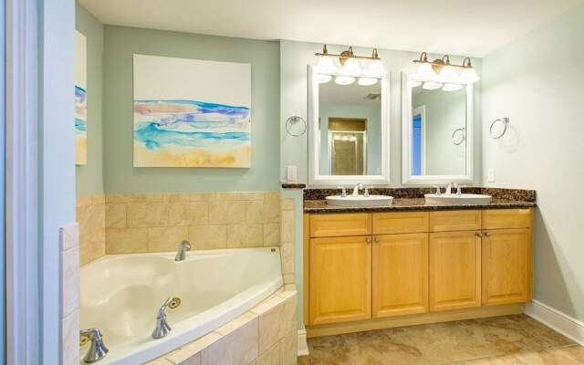 Azure 212 4 Bedroom Condo