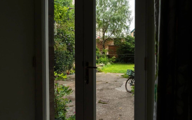 Eclectic 1 Bedroom Apartment in Edinburgh, New Town
