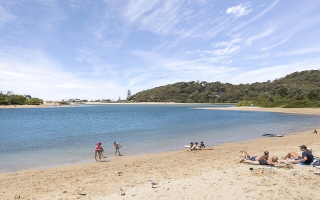 Palm Beach Absolute Beach Front Holiday Home