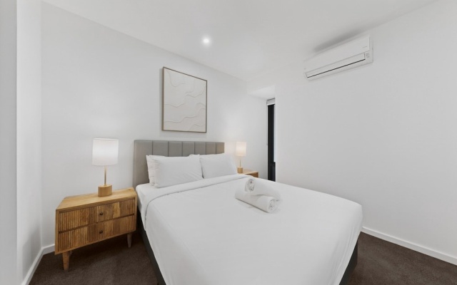 Newly Built Apartment With Private Parking