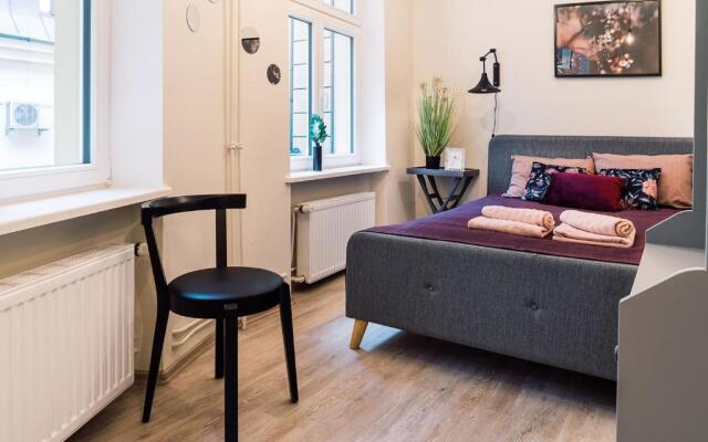 MORRISON apartment/15 guests/7bedrooms/Riga Old Town