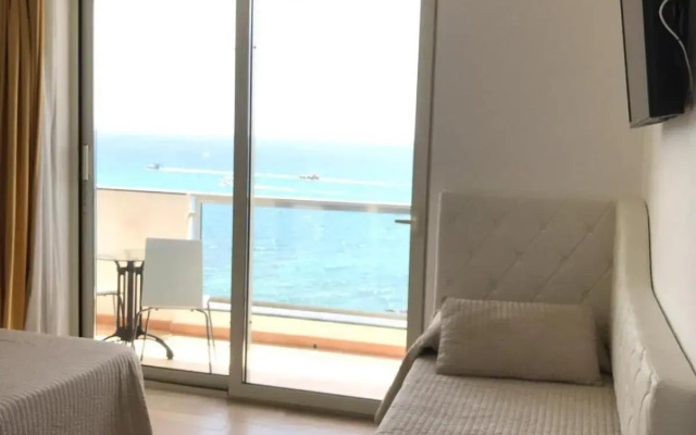 Hotel Tysandros