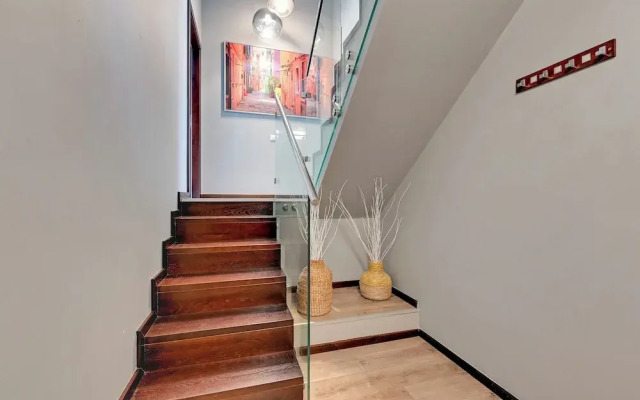 Waterlane Riverside SPA, Pool & Gym by Downtown Apartments