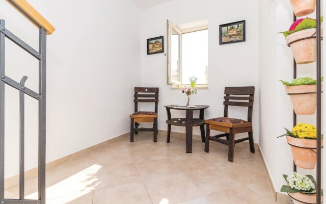 Awesome Home in Vodnjan With Wifi and 6 Bedrooms