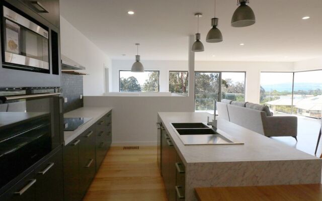 Kingfisher Retreat at Eden Cove