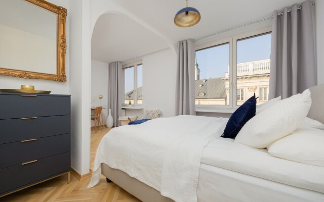 Miodowa Apartment in Warsaw by Renters