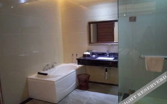 Weili Holiday Hotel (Xinyi Yuegui Road)