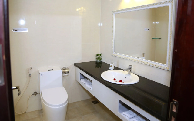 Tuyet Son Hotel