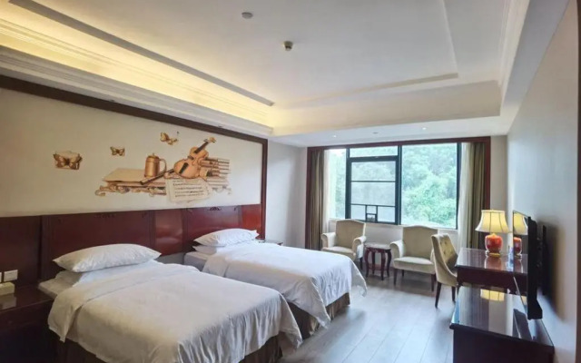 Vienna Hotel North Shenzhen Science and Technology Park Branch