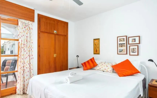 Apartment - 2 Bedrooms with Pool and WiFi - 107885