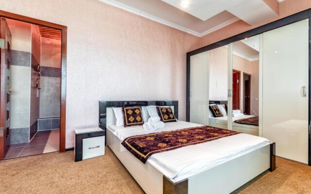 Spacious 3Br Apt With A View