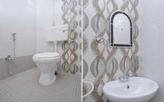 Hotel Paris by OYO Rooms