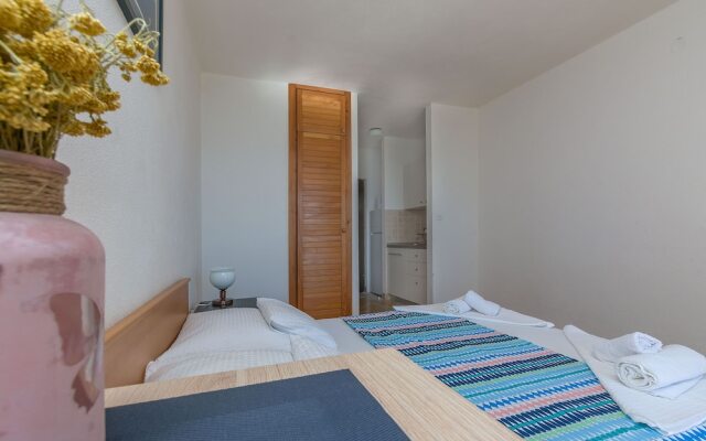 Apartments Maras