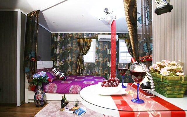 Galaxy x Hotel type Caravan Glamping&Pension