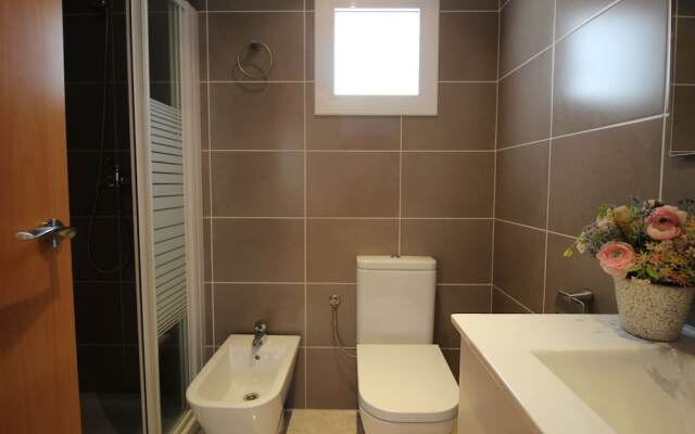 Peaceful Holiday Home with Private Pool in Empuriabrava