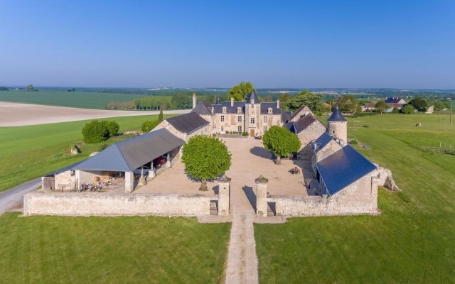 Loire Valley Retreat - Château de Chargé
