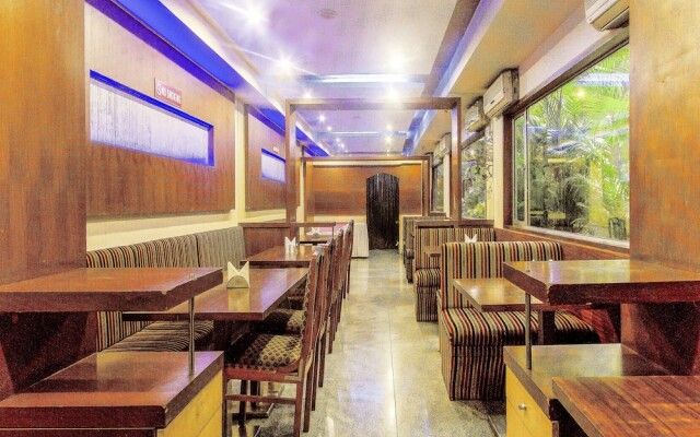 FabHotel Lakme Executive FC Road