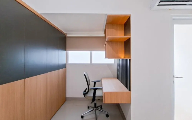 Studio Near Krl Station At Cisauk Point Apartment