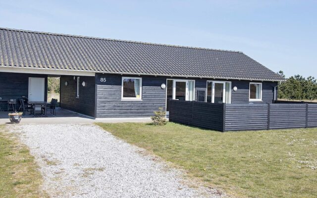Chic Holiday Home in Væggerløse With Whirlpool