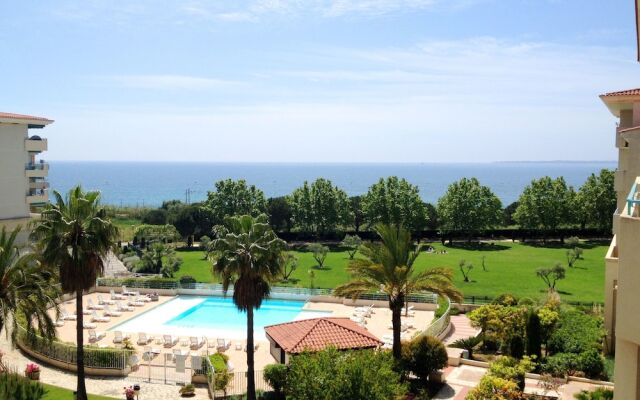Open Les Pins Bleus