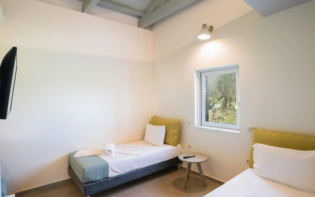 Three Stars Beach Hotel