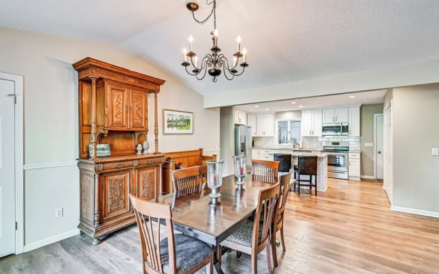 Charming Pinehurst Getaway w/ Golf Course View!