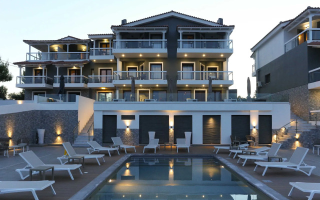 Trizonia Bay Hotel