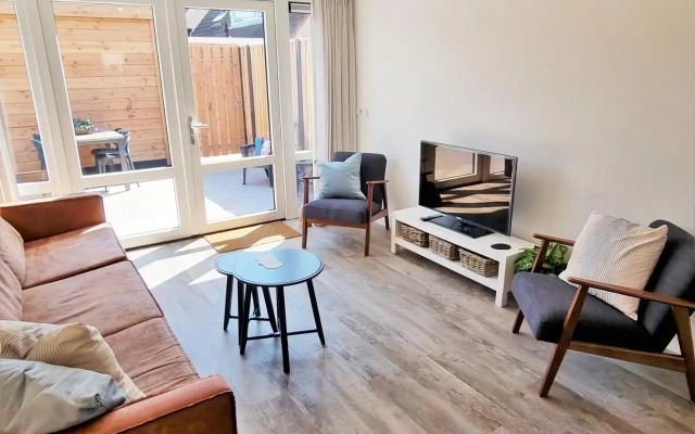 DJV86 NEW Modern holiday home in central location