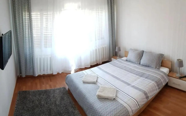 Premium Central Apartment