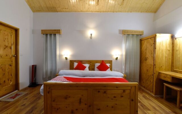 OYO 13351 Home Lavish 2BHK Hadimba Temple