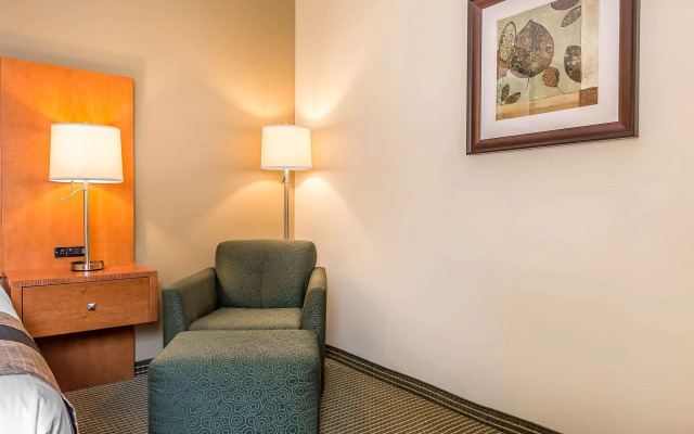 Quality Inn & Suites